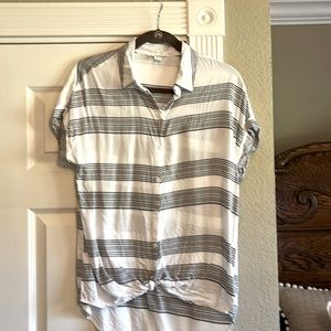 Comfy casual perfect jean shirt.